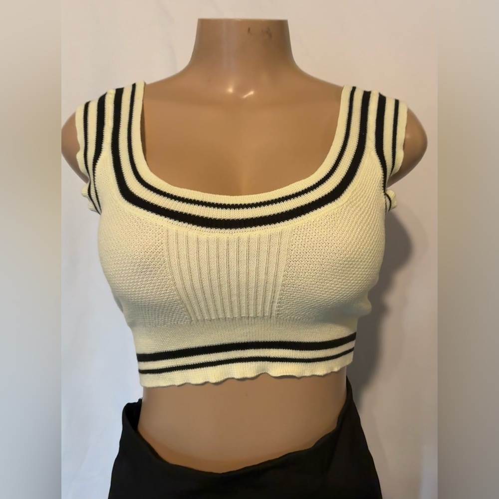 SHEIN Black and Cream Ribbed Crop Tank Top - Picture 1 of 6